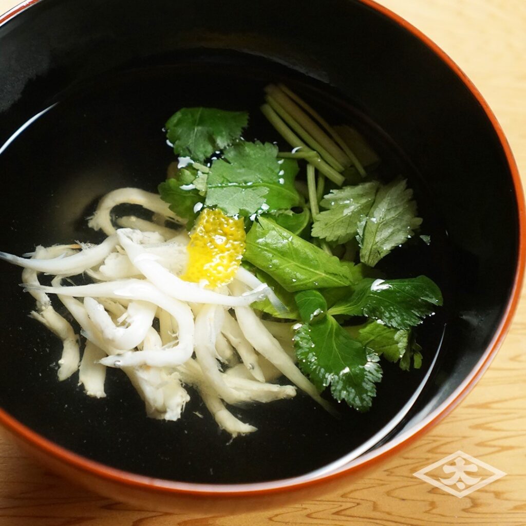 白魚のお吸い物